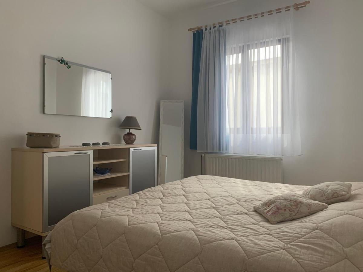 Apartmani Spomenka Seline Exteriér fotografie